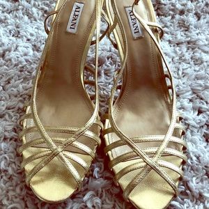 Alfani gold strappy heels size 9 - like new